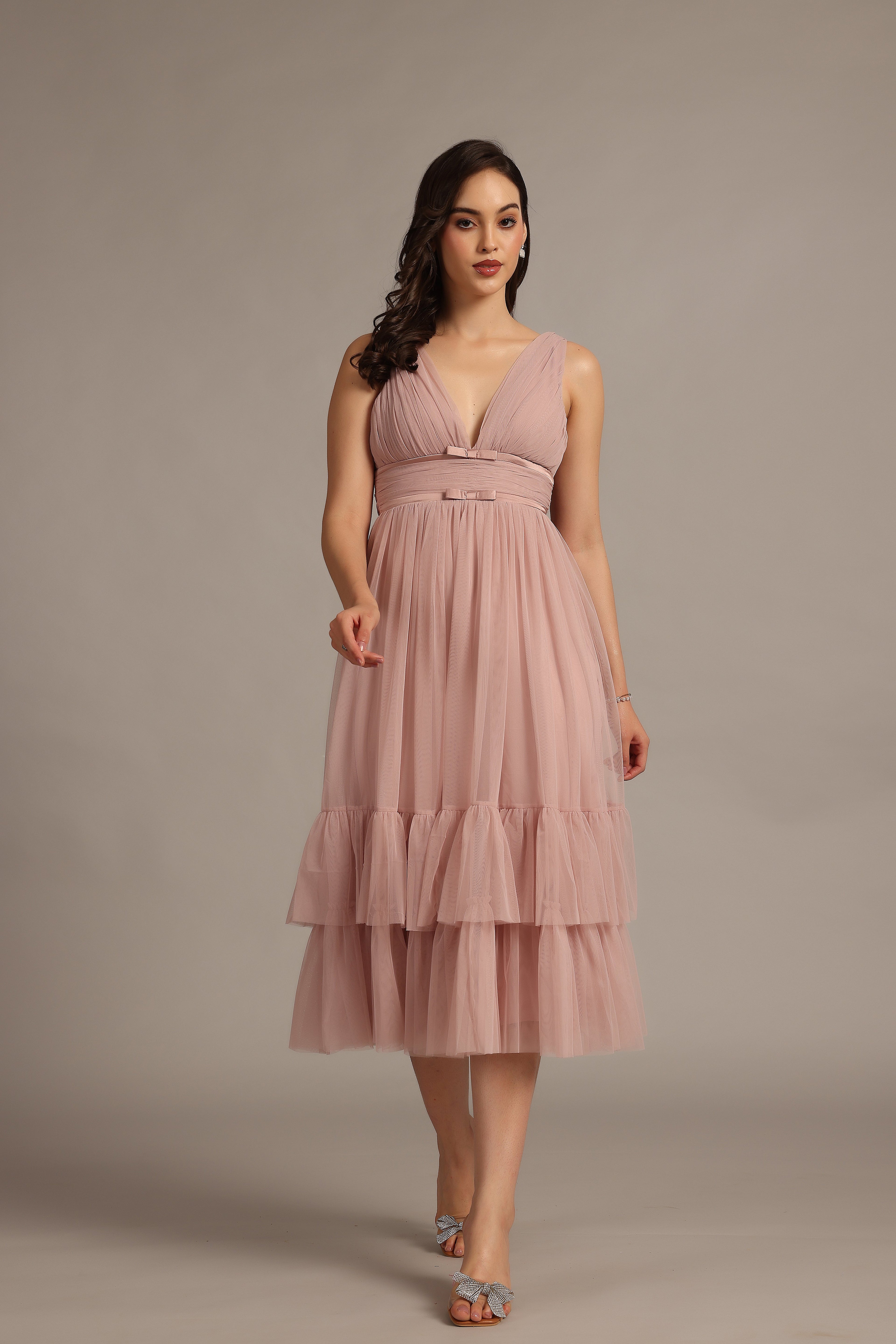 Nymeria Midi Dress in Soft Pink
